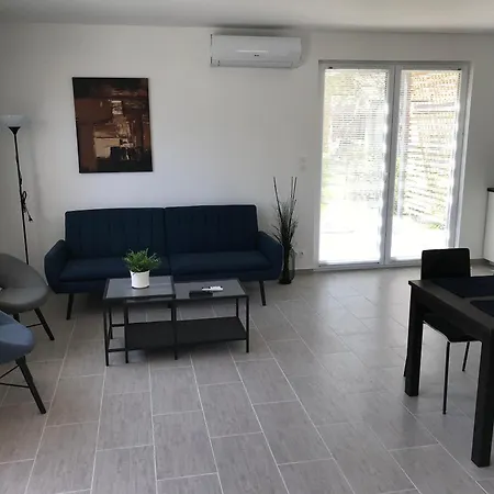 Jokai Apartmanhaz